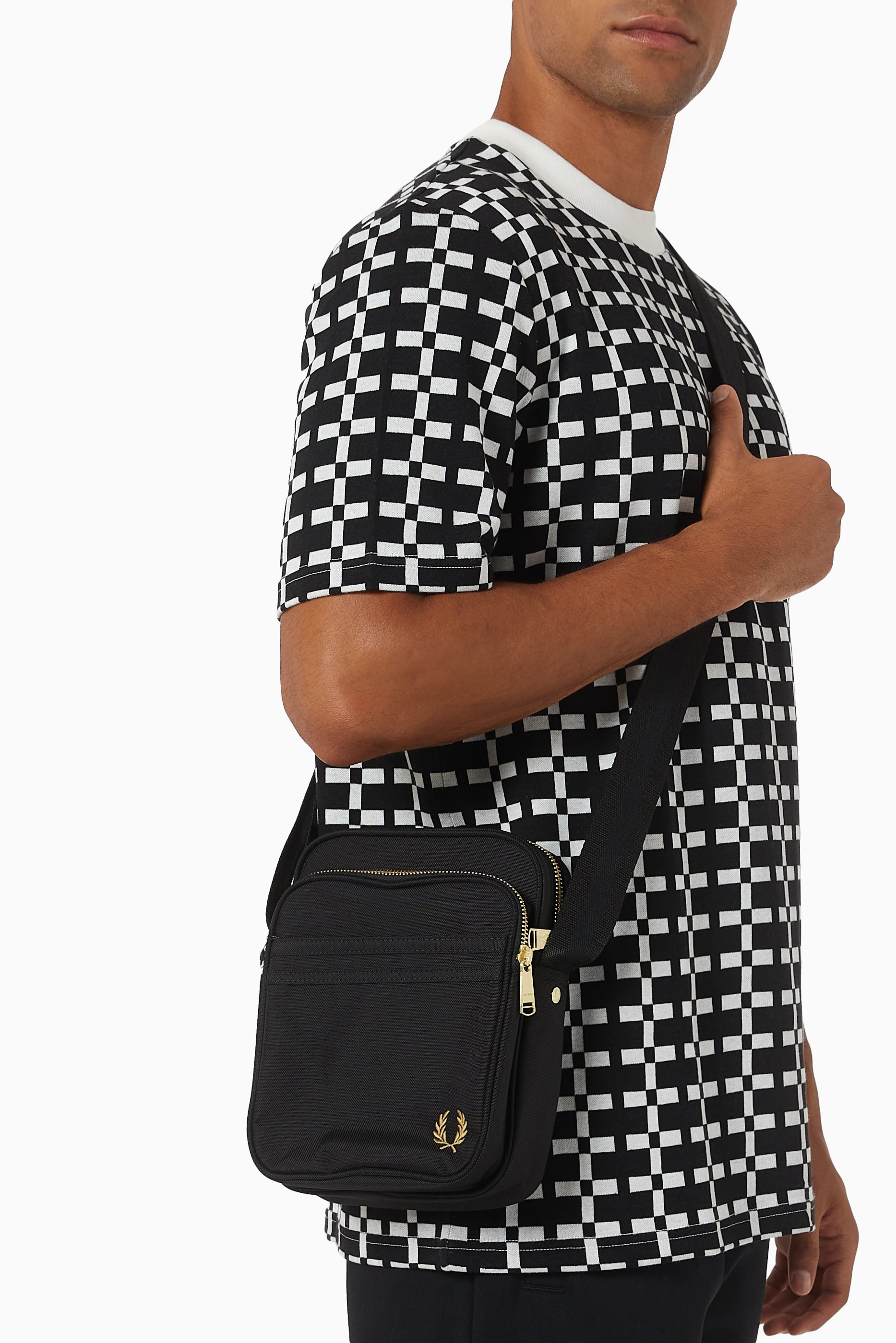送料関税込♪FRED PERRY/Crinkle Nylon Side Bag 送料関税込♪FRED PERRY/Crinkle Nylon Side Bag (FRED PERRY