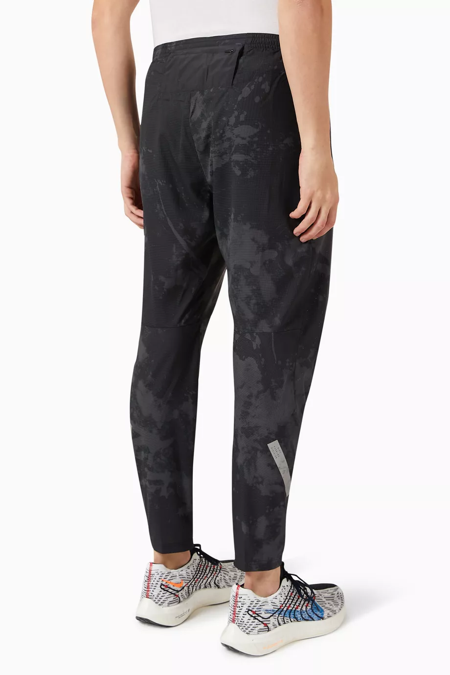 Nike swift discount camo pants