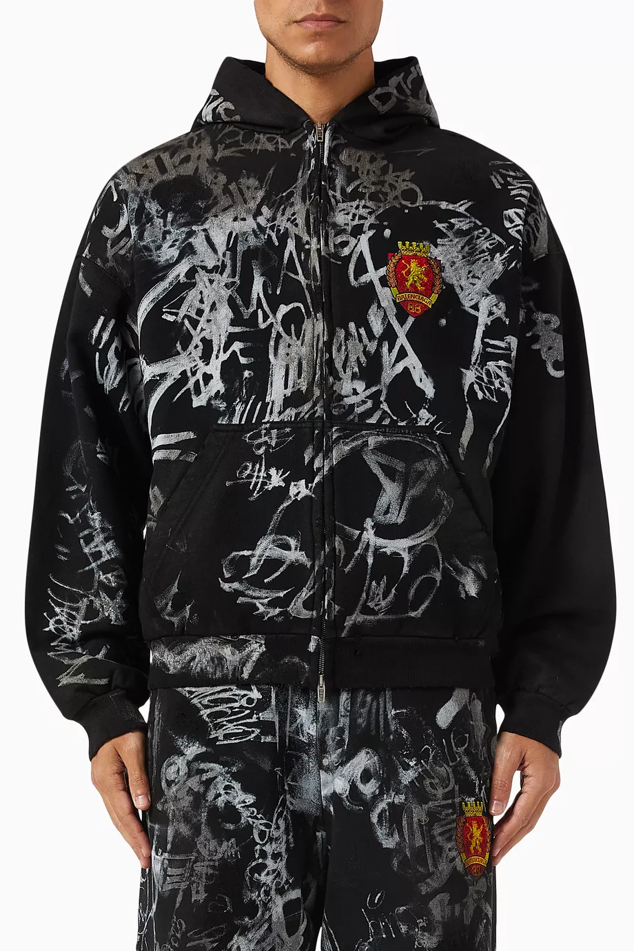 トップス balenciaga skater zip hoodie graffiti Buy Balenciaga Black Unisex Skater Zip-up Hoodie Medium-fit in